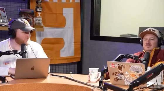 barstoolsports's tweet image. A Podcaster Is Going Viral After He Said That Drinking On Thanksgiving Is &quot;Nuts To Me&quot; And &quot;Can&apos;t Even Fathom A Drink&quot; On The Holiday s.barstool.link/c/article-3558…