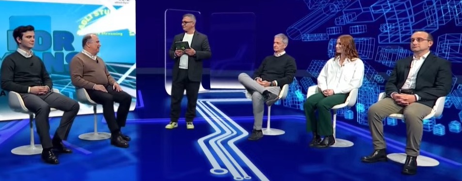 LoPsihologo's tweet image. Con #AiForHumans abbiamo ricordato che l&apos;Intelligenza Artificiale non è magia né automazione cieca, ma può essere cultura, metodo e fiducia. 

Serve per le persone, NON al posto loro.

Qui potete rivedere la nostra registrazione😊
bit.ly/ai-for-humans2…
@blueit_news #adv