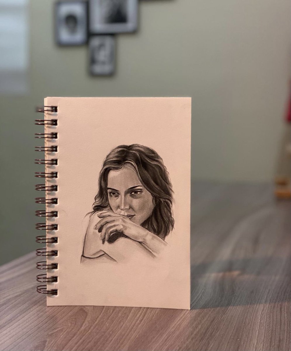 لمسة فنان🎨🖼️ tweet media
