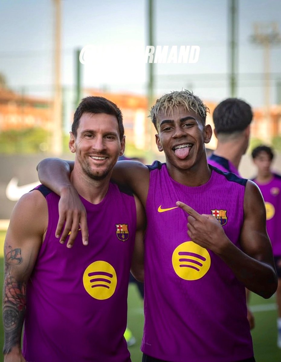 Xavi wanted Messi to join Barcelona btw…