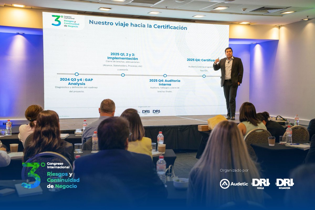 Audetic's tweet photo. 📸 Imágenes que reflejan resiliencia y colaboración regional en el 3er Congreso Internacional de Riesgos y Continuidad de Negocio en Santiago de Chile. Latinoamérica se reúne para fortalecer su gestión de riesgos. #DRIPacífico2025 #CongresoRCN 

#ContinuidadDeNegocio https://t.co/LocWC1asd4