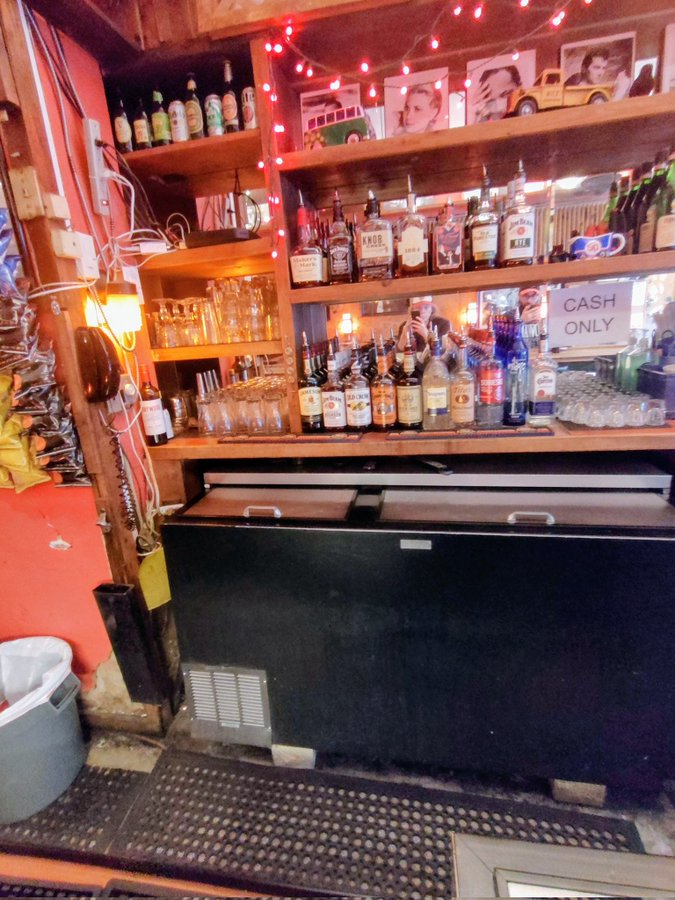 RavenGrillDC's tweet photo. 🦃Raven will be OPEN this Thanksgiving night! 
Thur 7pm  
Stop by to decompress post-Feast .....🦃 https://t.co/eNJIRdfr0a