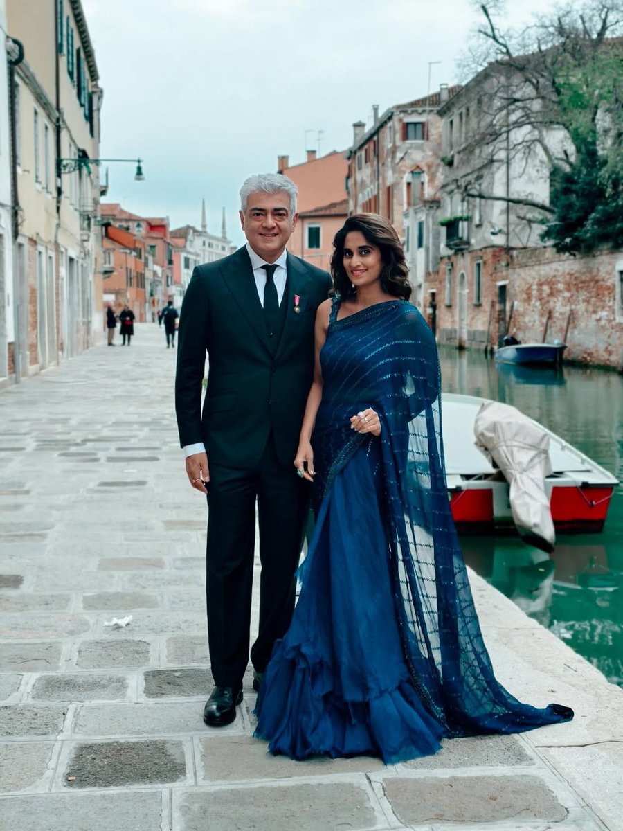 prakashpins's tweet image. Happiest moments ❤️

#Ajithkumar #Shaliniajithkumar