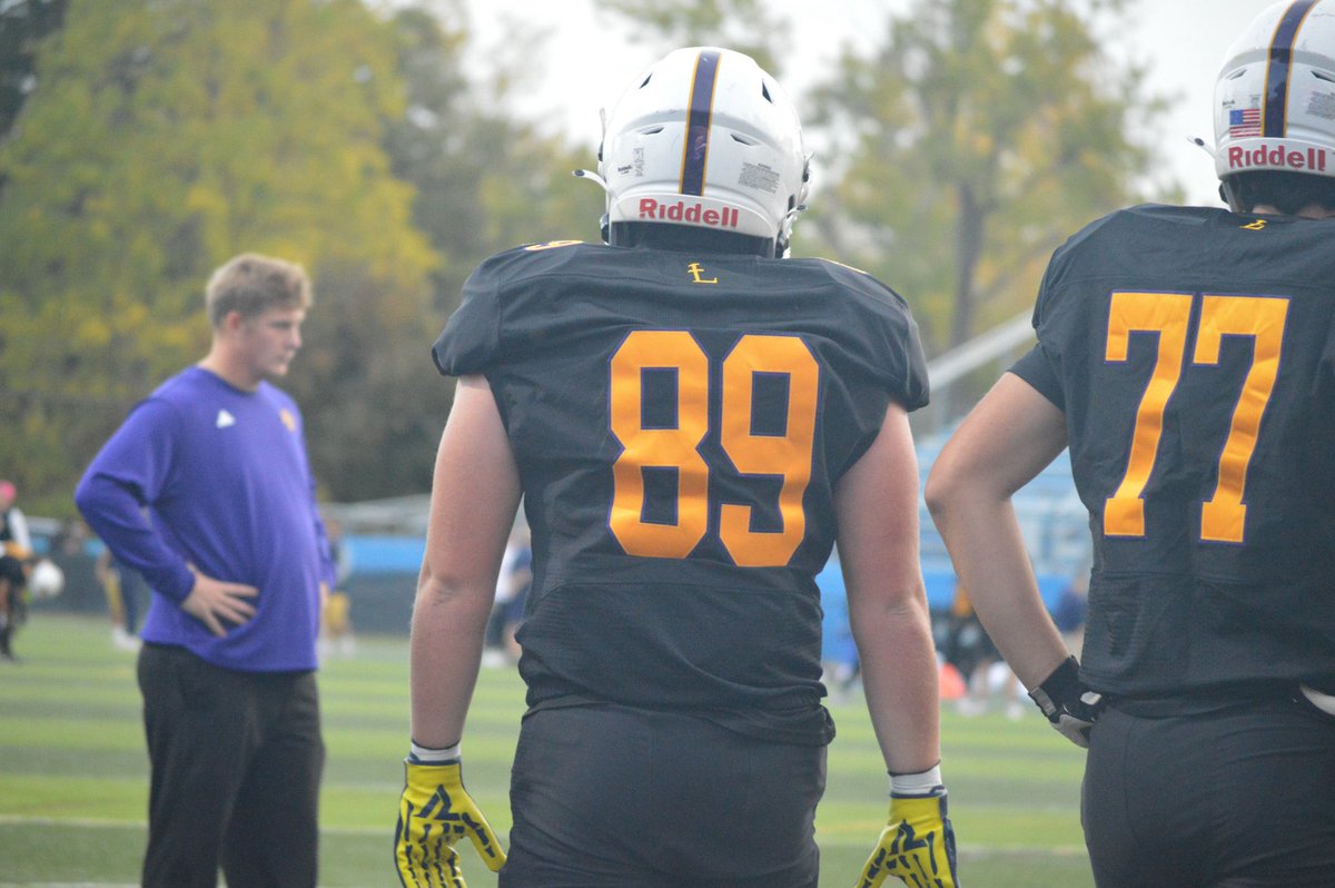 Joey_Stevenson1's tweet image. Senior Season Highlights
@coachrohn @Coach_Shiels @CoachLeek0404 @JamesALight 

hudl.com/v/2TGqMT