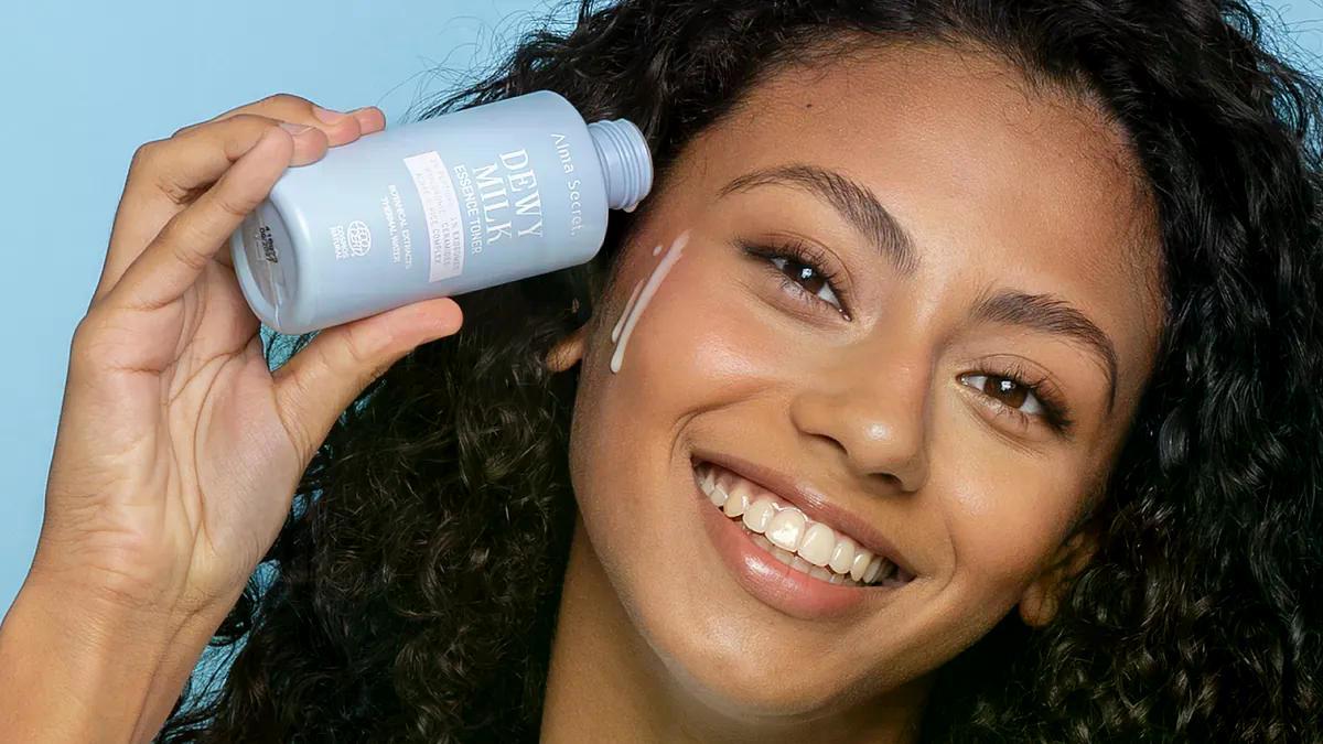 telva's tweet image. El tónico con exosomas que está cambiando mi piel (y que mi madre ya me ha robado) ebx.sh/jhc7KQ