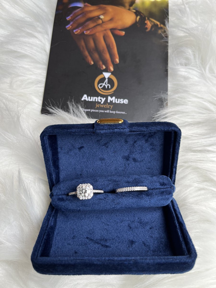 Wizarab10's tweet image. Help me thank @the_beardedsina for his medical assistance. Dr. Sina is someone you can trust and happy to work with. I cannot do anything without this man. Blessings Bro 🙌🏾

We should thank @AUNTYMUSE_ she is the one running errands and taking Aunty Esther to all her…