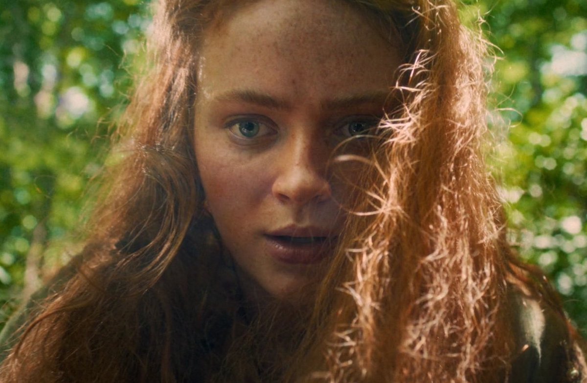 aarontsuarez's tweet image. no se que están esperando para hacer el live action de valiente y poner a sadie sink como mérida