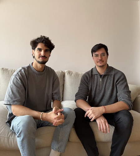 CapitalRiesgo1's tweet image. . @abacnest  Ventures y @EncomendaVC  participan en la ronda de casi €1M de Uxia, la plataforma de user testing con IA capital-riesgo.es/es/articles/ab…