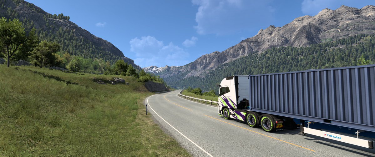 neur0nix_'s tweet image. First ride from Alesund to Dombas. What a great sense of peace and space. Breathtaking scenery up in Norway! #CruisingNordicHorizons