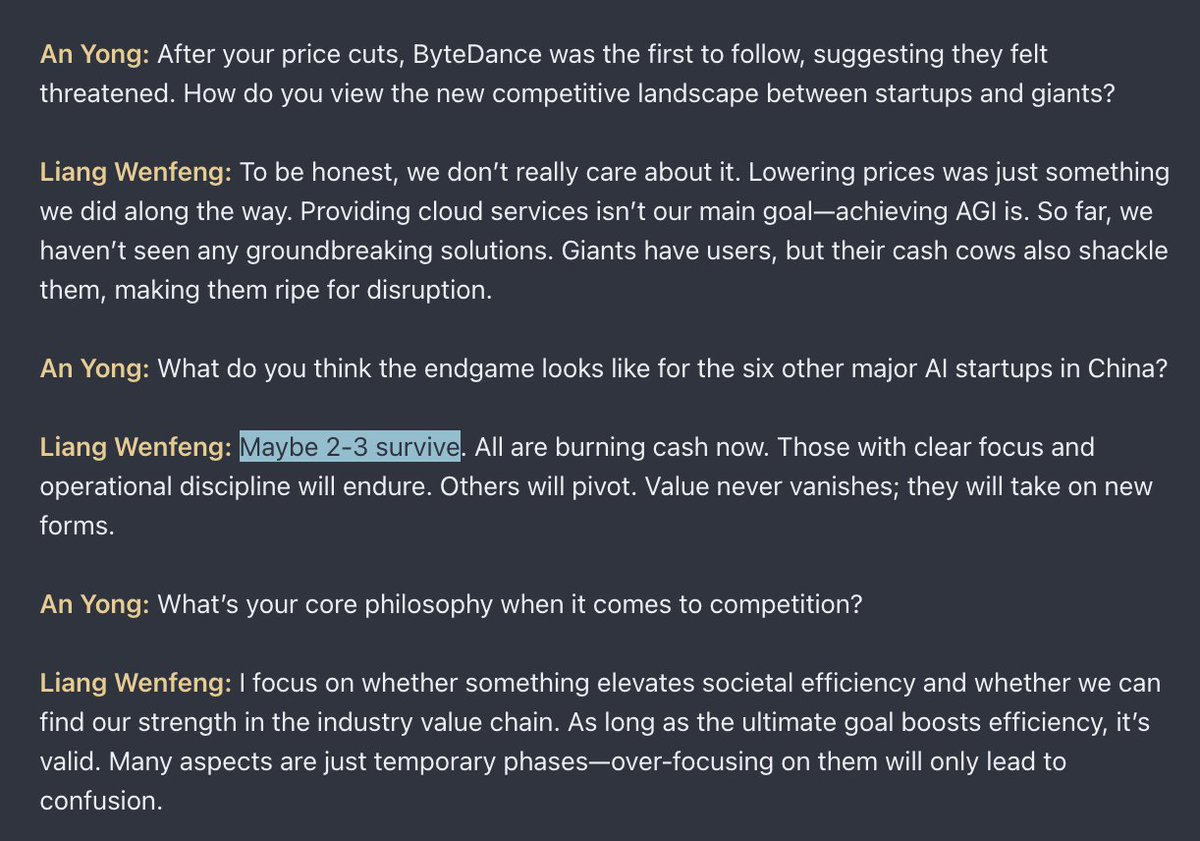 天地是公正的。
把无数事物都看作稻草狗
圣人是公正无私的。
把人当成稻草人。
天地之间的空间
它不就像风箱吗？
空虚，却永不枯竭
它会移动，并且会产生更多
言语过多会加速失败
无法与保持沉默相提并论。