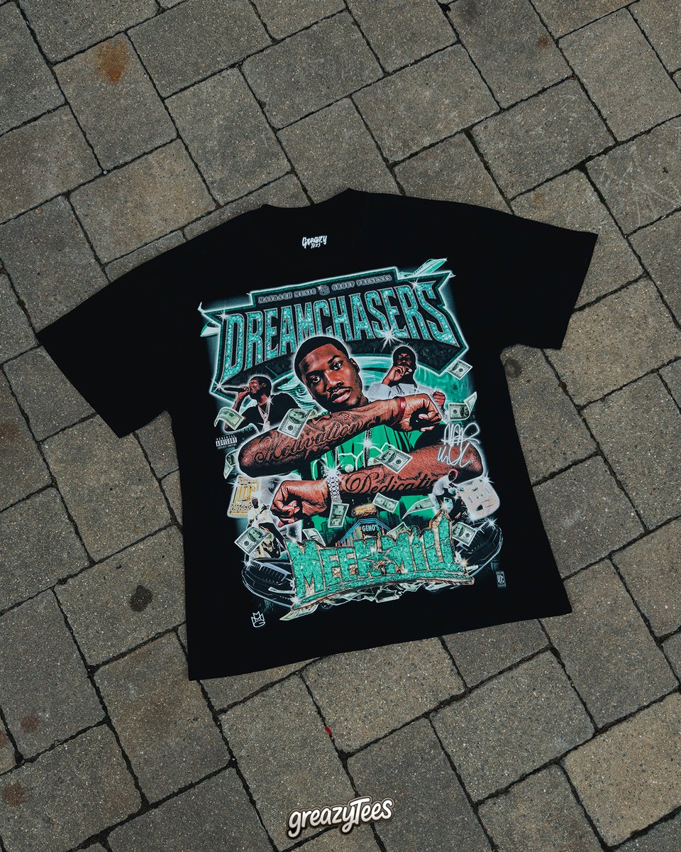 GreazyTees's tweet image. DREAMCHASERS - MEEK 🏆

we couldn’t do a datpiff drop &amp;amp; not mention meek. that run from ‘09 to like ‘16 was legendary, for a lot of us the first introduction was the Dreamchasers series &amp;amp; that MMG push.

that lex luger sound &amp;amp; the DJ drama commentary really adds to that ‘09 era