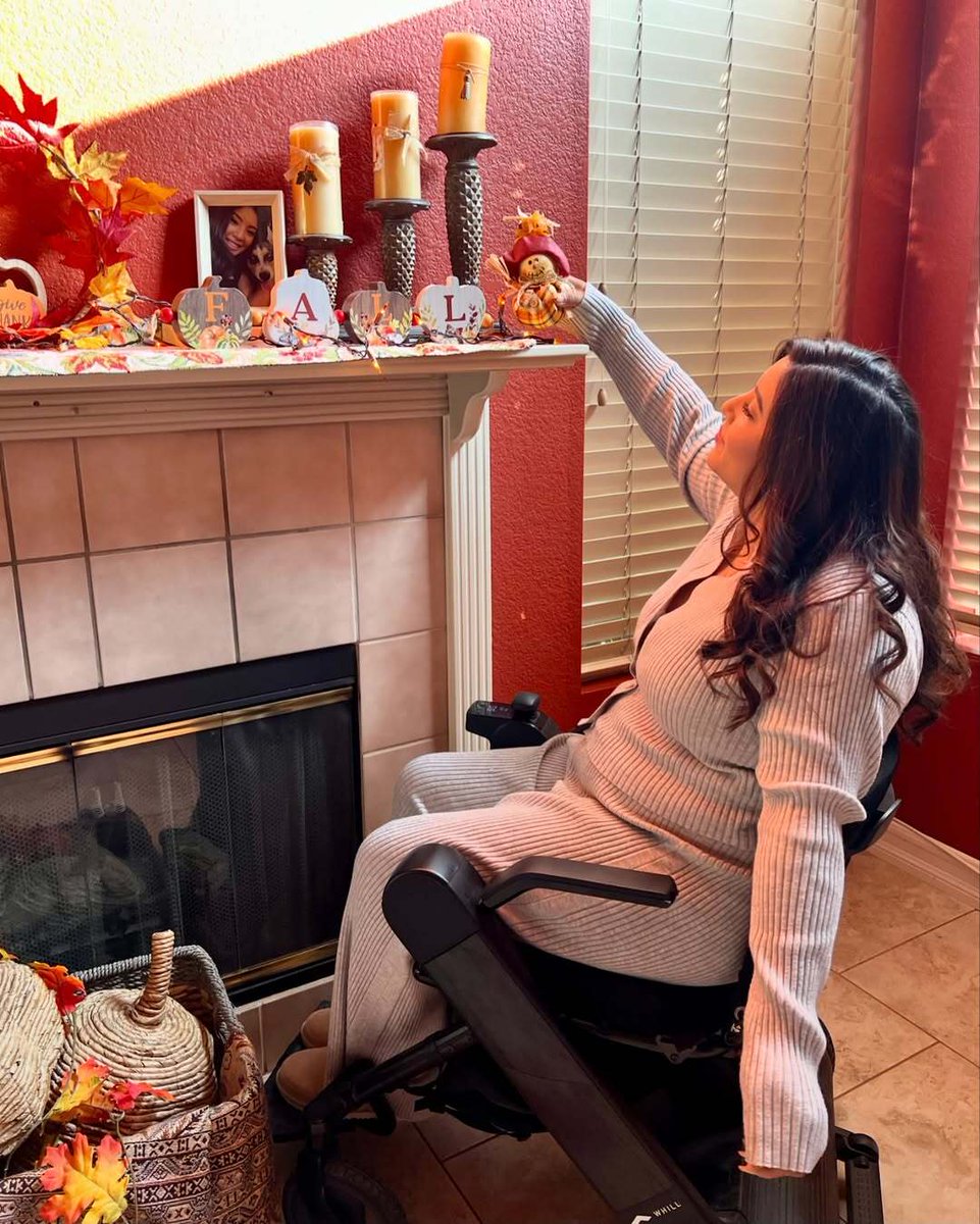 🦃 Happy Thanksgiving from WHILL!

Wishing you a day full of good food, good company, and good memories. 🍂

Click the link in our bio to learn more about WHILL.

#WHILL #Thanksgiving #mobility #thankful