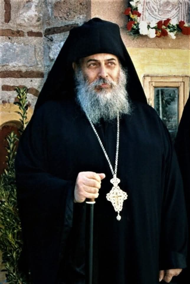 Underwood_DC's tweet photo. «Ὑπάρχει δυστυχῶς ἄγνοια στοὺς ἀνθρώπους ἐκτὸς τῆς Ἐκκλησίας, ἀλλὰ καὶ σὲ πολλοὺς μέσα στὴν Ἐκκλησία. Διότι νομίζουν ὅτι σκοπὸς τῆς ζωῆς μας εἶναι, στὴν καλύτερη περίπτωση, ἁπλῶς ἡ ἠθικὴ βελτίωσή μας, τὸ νὰ γίνουμε καλύτεροι ἄνθρωποι. ⬇️ https://t.co/ze2eLnq7J8