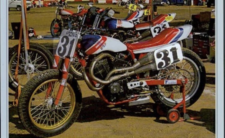 Moto_History's tweet image. In the 1980s Honda chose to compete in American Flat Track and for several years owned the national championship.  #hondamotorcycles. #flattrackracing. #americanmotorcycleracing. #classicmotorcycles