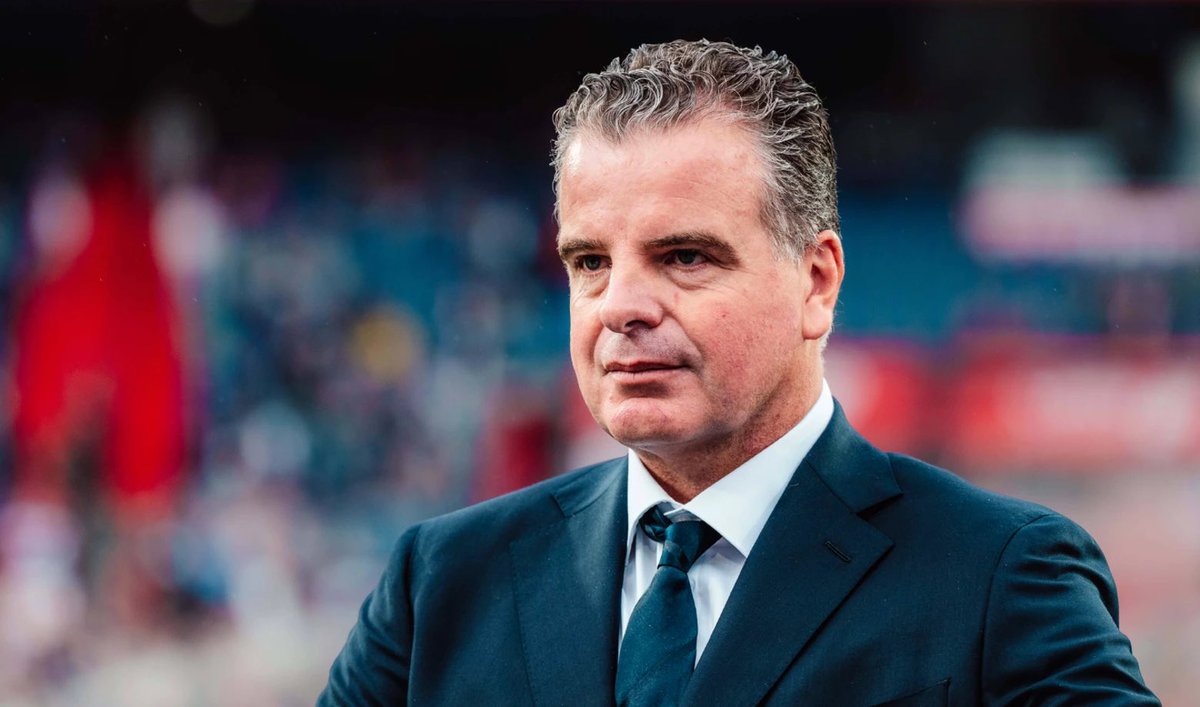 bringDickback's tweet image. Ongeschikt als AD. Ongeschikt als TD. Dennis te Kloese is de naam #feycel #feyenoord