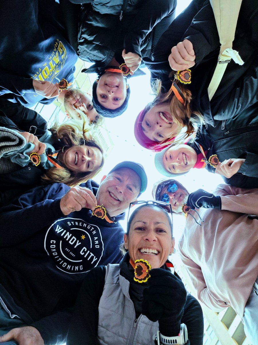 runSue19's tweet photo. Happy Thanksgiving!!! Turkey trotting fun! #loveyourrun #turkeytrot #bmoreruns #familyfun #madein81 https://t.co/XLd3rLDV4R
