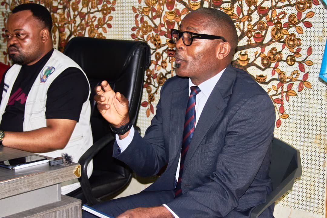 CabinetKwamba's tweet photo. Matinée de vulgarisation du protocole de Maputo aux Officiers de la police judiciaire, magistrats, et des leaders communautaires. 
#Selembao 
Présentation du contexte national sur la
VBG et SSR, obligations de la RDC selon le
Protocole de Maputo. 
@kwambatshingej @afiamama https://t.co/oKA8IQ2fUh