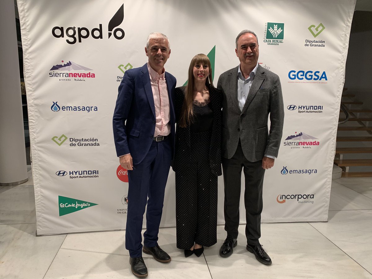 Asistimos a la Gala del Deporte de Granada, organizada por <a href="/PrensaDepGR/">Periodistas Deportivos de Granada</a> , con la que Emasagra colabora. Un orgullo compartir esta noche con las y los deportistas que llevan el nombre de nuestra provincia por España y el mundo. 🏆 🥇