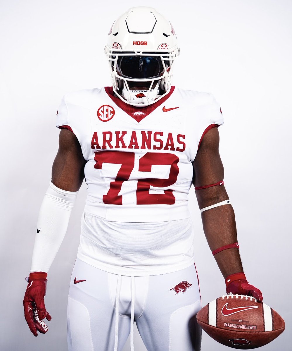JaylenThomas517's tweet photo. Thank you Arkansas for a Wonderful official visit!!! @AllenTrieu https://t.co/gJTbPQJwsE