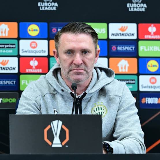 🚨Frenchvaros Teknik Direktörü Robbie Keane:

"Kariyerim boyunca ilk defa böyle bir takım gördüm rakibimiz her pozisyonda itiraz edip havalara zıpladı penaltı istedi bunun nedenini anlayamadım."