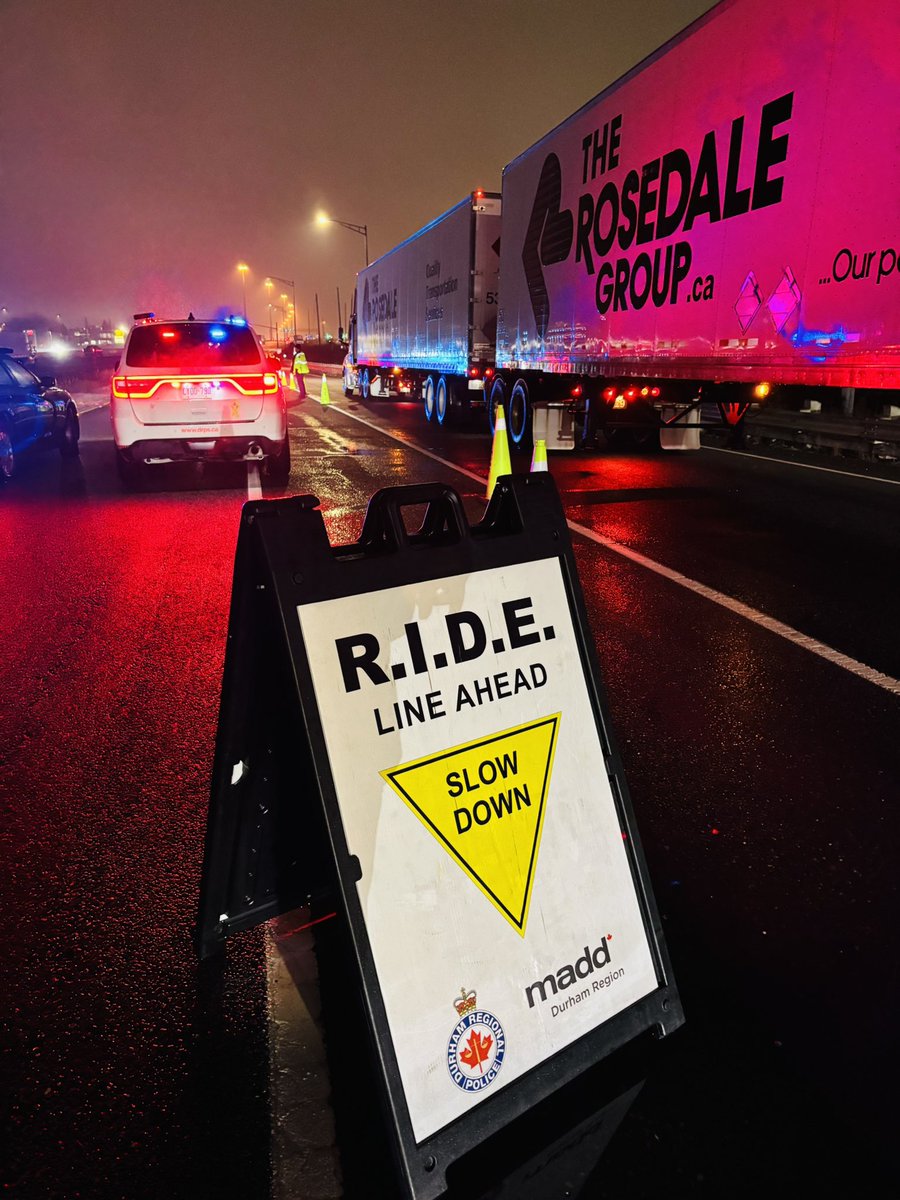 DRPSRoadSafety's tweet photo. This week our Festive RIDE Unit teamed up with @MTOntario officers @ the Truck Inspection Station in @TownofWhitby to check tractor trailer drivers for sobriety. Truckers must submit themselves to Mandatory Alcohol Screening & have a BAC of 0️⃣ at all times. #hardpass #nofails ^mj https://t.co/123OTAOBpW