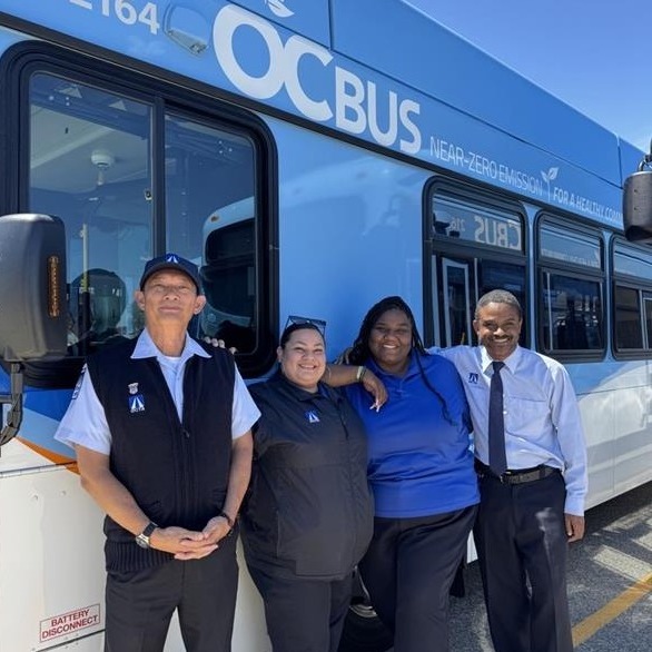 RideOCBus's tweet image. Happy Thanksgiving! Wishing you and your family a safe and happy holiday weekend. 💙🩵🧡
