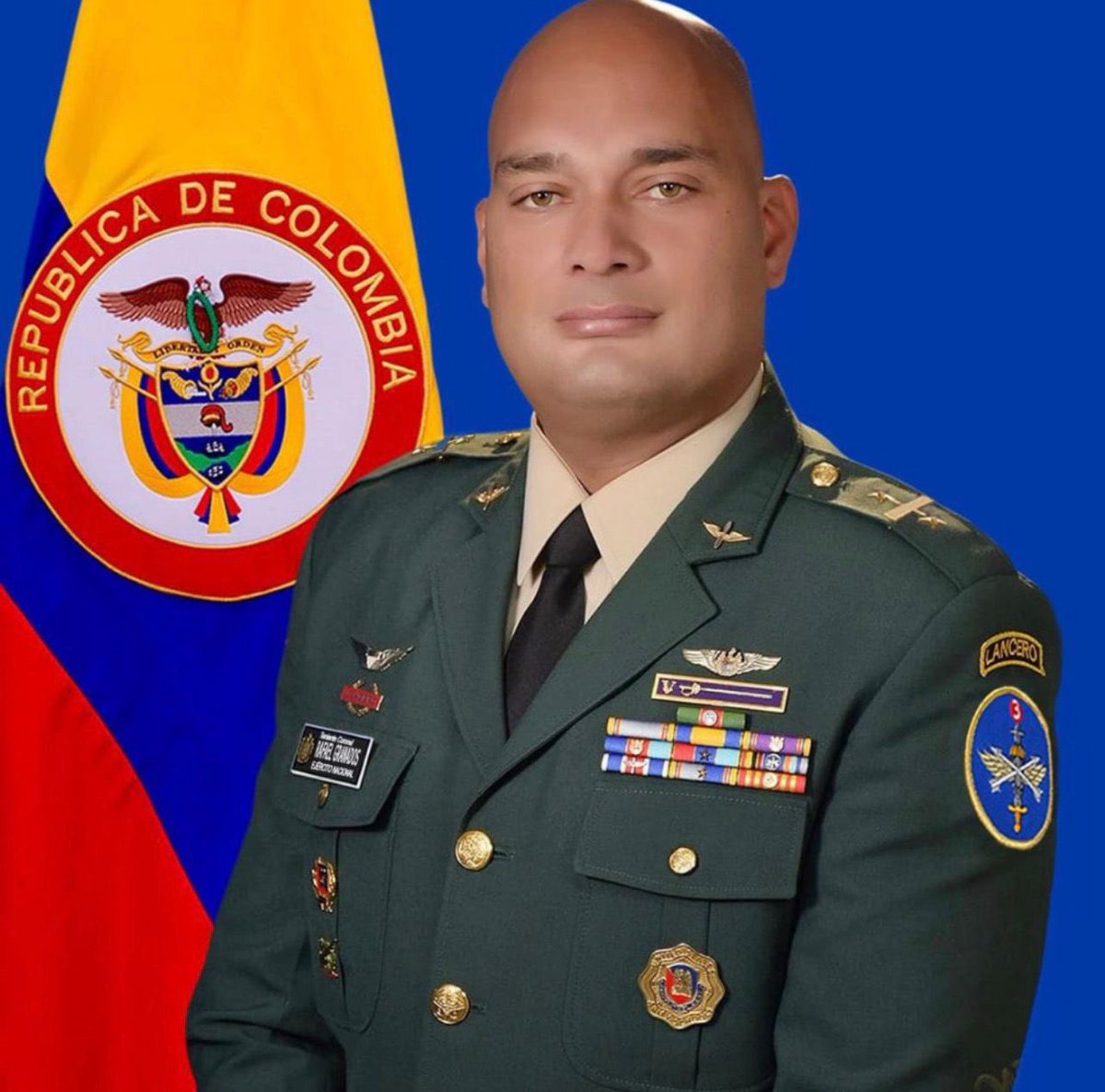 gregoriogmarul1's tweet image. Lamentamos profundamente el cobarde atentado sicarial, contra el Teniente Coronel Rafael Granados Rueda, Jefe de Operaciones de la Brigada Contra el Narcotráfico N°3 del Cauca 

¿Qué pasa @mindefensa?
¿Qué pasa @petrogustavo?

Su paz total no deja de atentar contra miembros de…