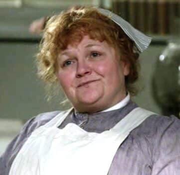 Mrs. Patmore would've loved modern kitchen tools—once she stopped calling them "newfangled nonsense." My Black Friday guide: essentials that actually earn their keep, no clutter. bit.ly/4ojymfu
#BlackFriday #Amazon