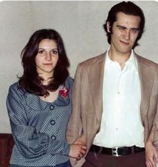 robertotaboada5's tweet image. Norberto Eudaldo Casanovas y Mirta Casello
Ambos de nacionalidad argentina,  a él le decían Loco Beto, Médico, Negro o Nestor Barcelo, a ella Susana. Él trabajó en una Clínica de Quilmes, Provincia de Buenos Aires. Ambos vivieron en la localidad de Quilmes.