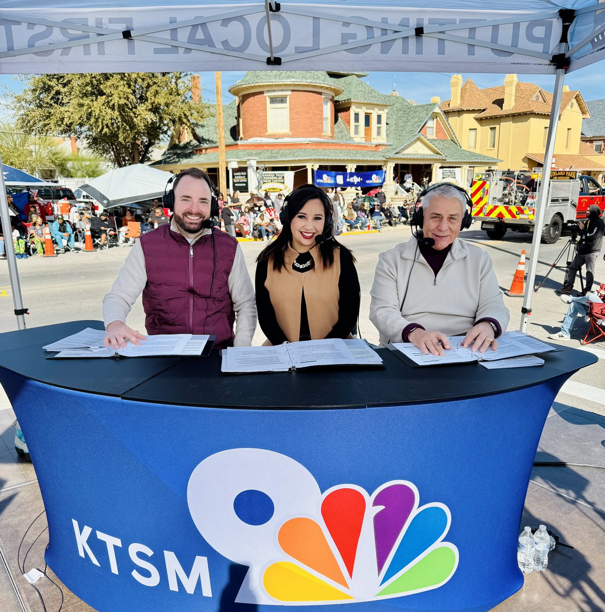 AndyMorganTV's tweet image. That’s a wrap from the 89th Annual Sun Bowl Parade! We have to give a shoutout to our crew. A production of this size isn’t easy to pull off, and they make it happen every year.

Truly thankful to be hosting this El Paso holiday tradition. 

Happy Thanksgiving! 🦃🍽 🍁