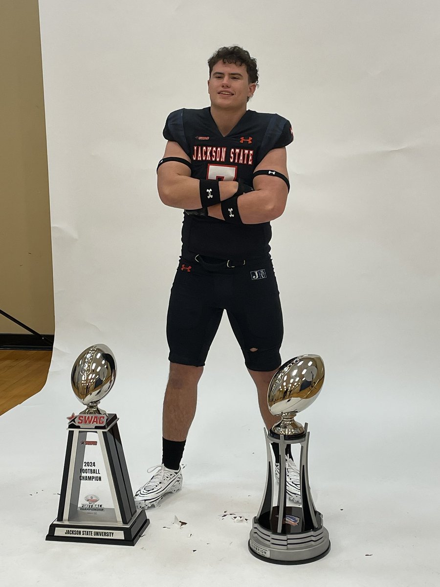 Had a great time at Jackson State yesterday❗️appreciate the visit <a href="/TheRealJavJones/">TheeCoachJavancyJones</a> <a href="/Coach_Magana/">Coach Mario Magana Jr.</a>