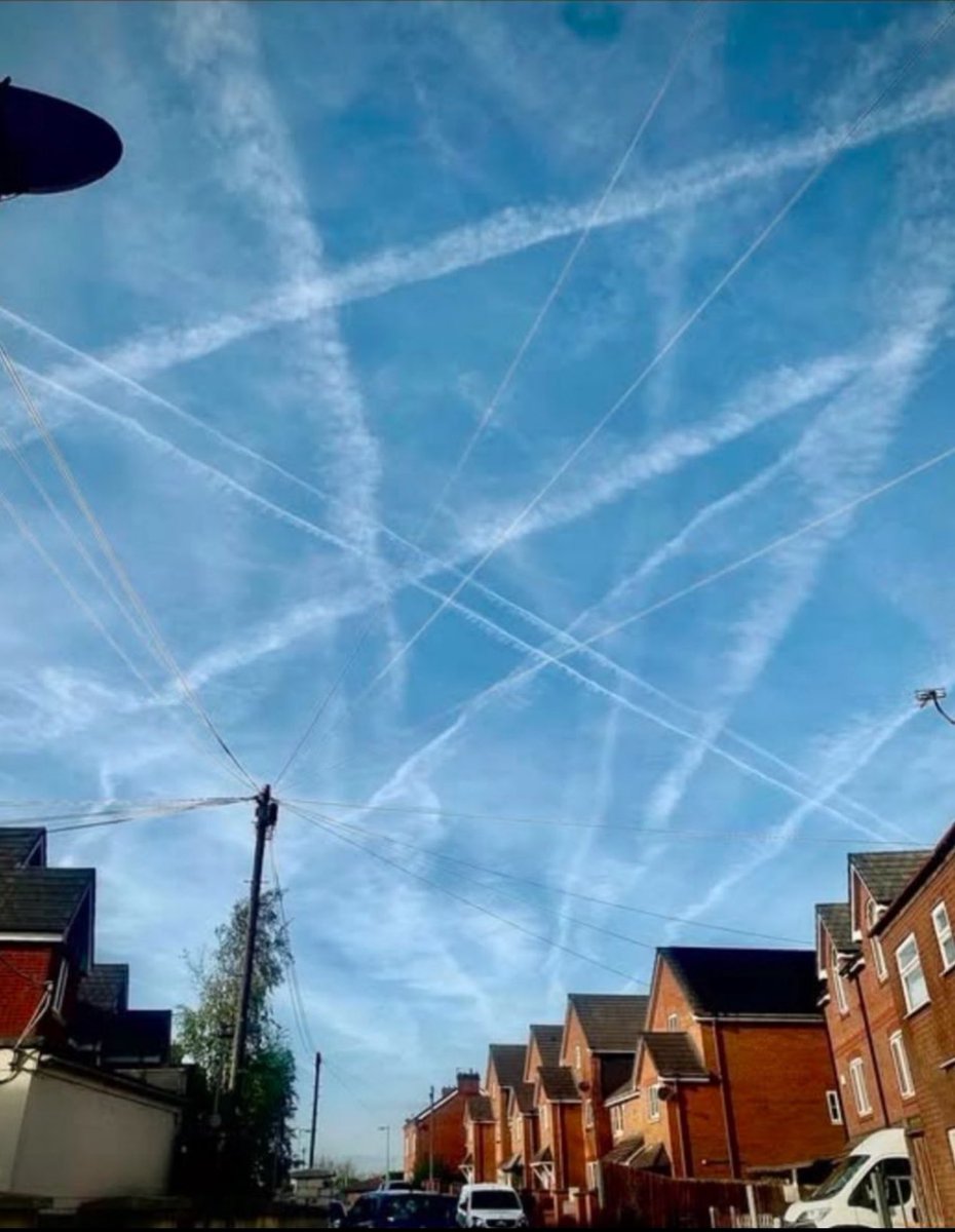 Any honest Meteorologists out there who can explain what this is?