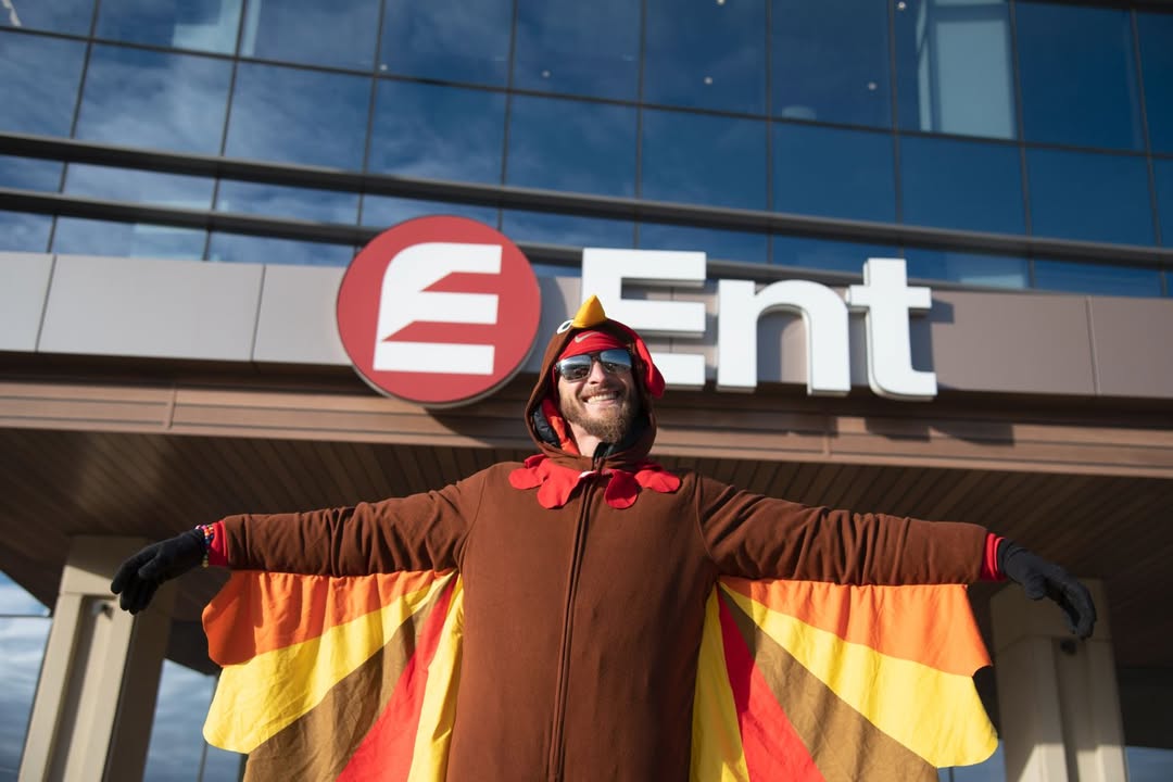 Happy Thanksgiving from #TeamEnt! 🦃🍂 Wishing everyone a safe and happy holiday!

As a reminder, all Ent Service Centers and offices are closed today, Thursday, November 27 for Thanksgiving. We look forward to serving you tomorrow!

Insured by NCUA