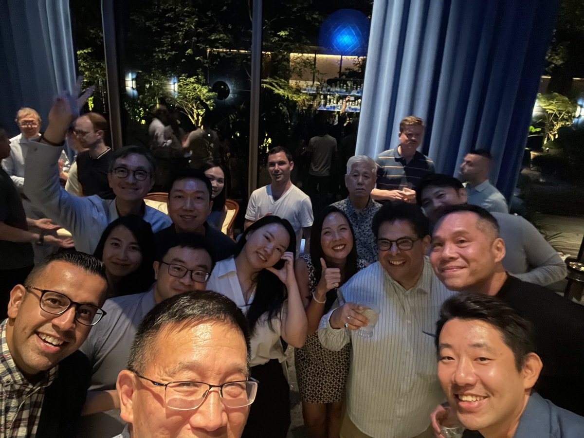 UofTEngDean's tweet image. It’s been a busy week of travel -HK and Singapore for everything from celebrating the 30th anniversary of HK Alumni Association to chatting with applicants to Engineering, alumni meet ups, a research talk, and corporate partnering