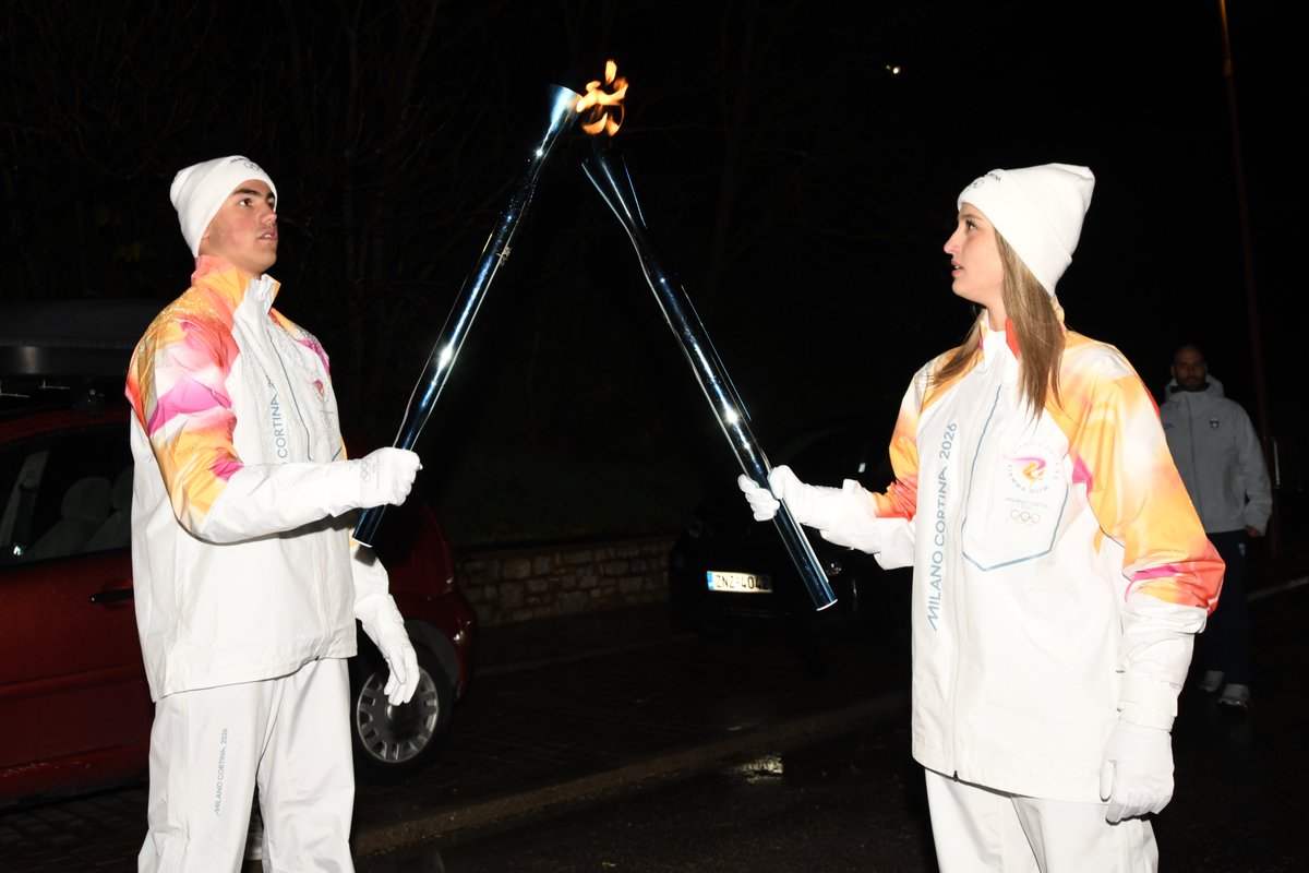HellenicOlympic's tweet image. H Oλυμπιακή Φλόγα για τους Χειμερινούς Ολυμπιακούς Αγώνες  @milanocortina2026  έφτασε στο Καρπενήσι στην ολοκλήρωση της 2ης ημέρας της Ολυμπιακής Λαμπαδηδρομίας

#OlympicFlame #TorchRelay #MilanoCortina2026 #WinterOlympics