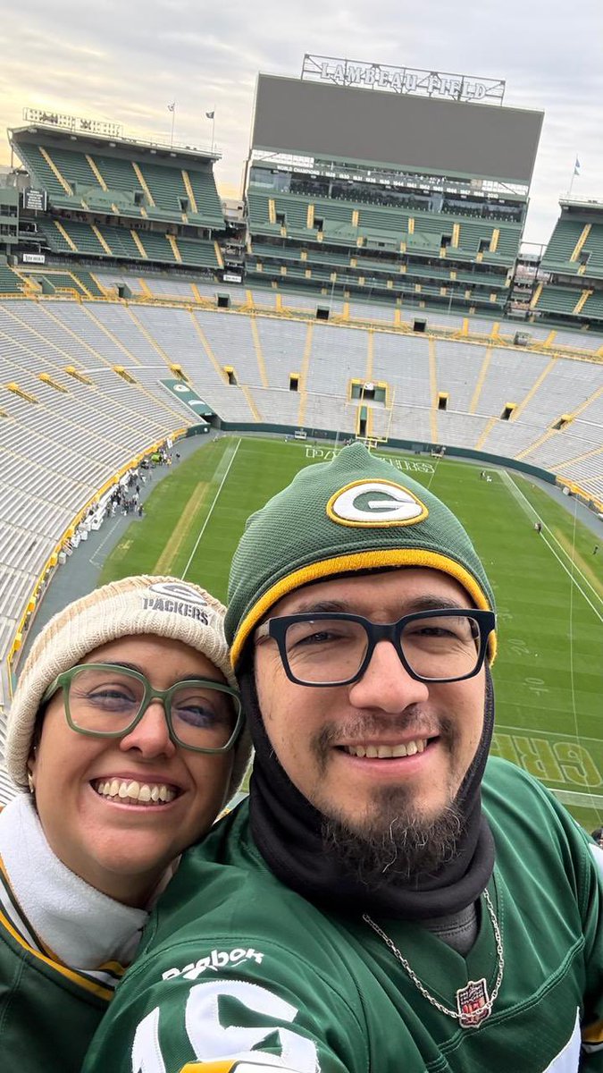 ChayoCobain's tweet photo. #foximpactonfl saludos apoyando a nuestros packers!!!!!! @packers @PackersMxicanos @Packers_Mx @PackersLatam #Gopackgo https://t.co/uhni472TVs