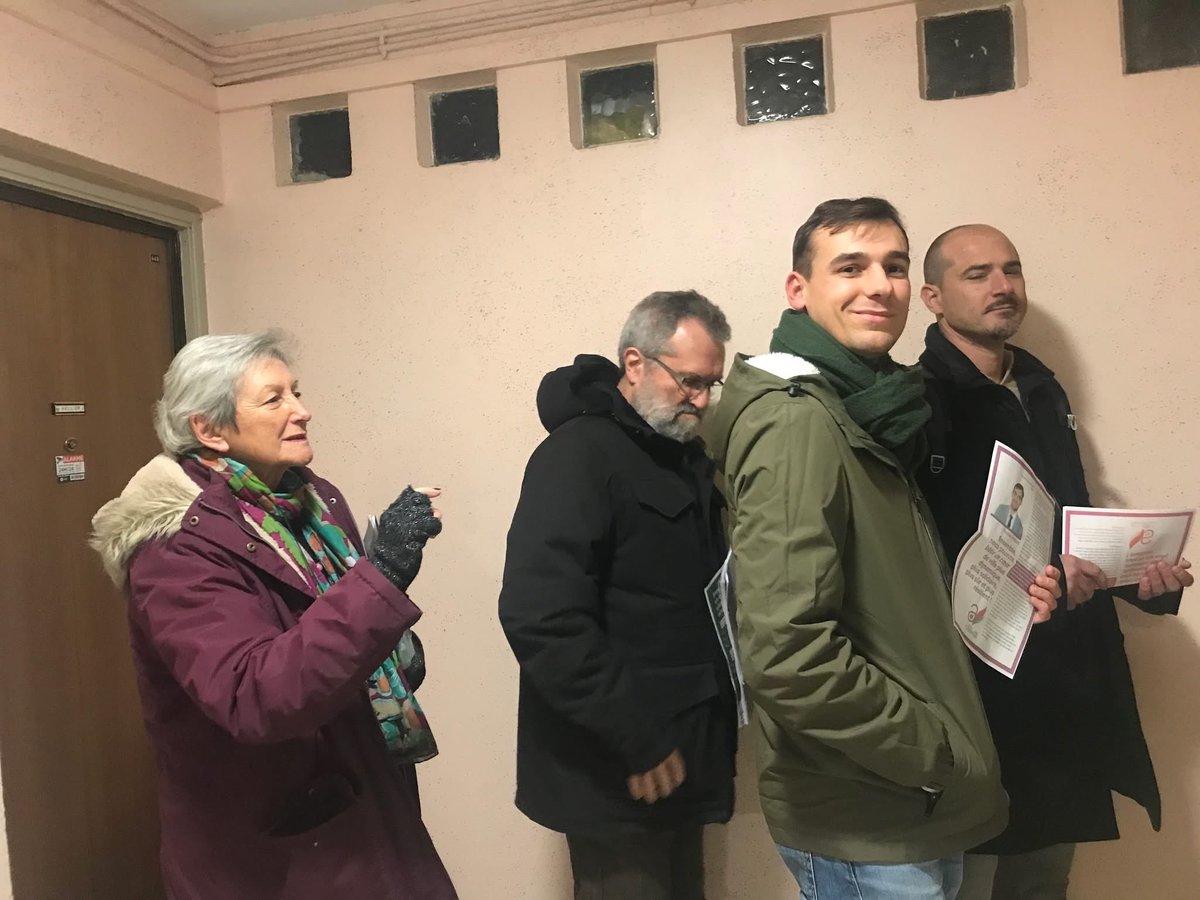 BasileImbert30's tweet photo. On continue de rencontrer les Alésiennes et les Alésiens, ce soir en porte-à-porte autour de la santé, de l’écologie, de l’économie et de la sécurité ! https://t.co/VS495ZybJ0