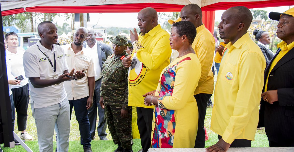 mwineKaruhanga7's tweet image. Proud to witness yet another milestone in 🇺🇬’s digital transformation journey as @NITAUganda1 , under the guidance of @NITAUgandaED , launched the extension of the #NBIPhaseV Project to Kanungu, strengthening connectivity across the Kigezi sub-region. @akajosh1 @Joellah_Kagina