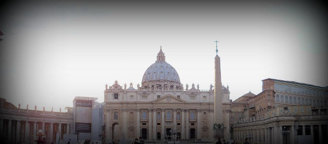 Lady_Ailec's tweet image. ¿ Sabíais que en el Vaticano hay una Madonella ?