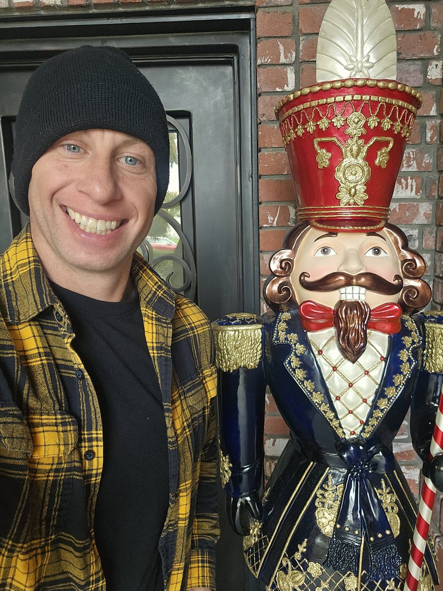 Aaronsweather's tweet image. Which one is the #Nutcracker?