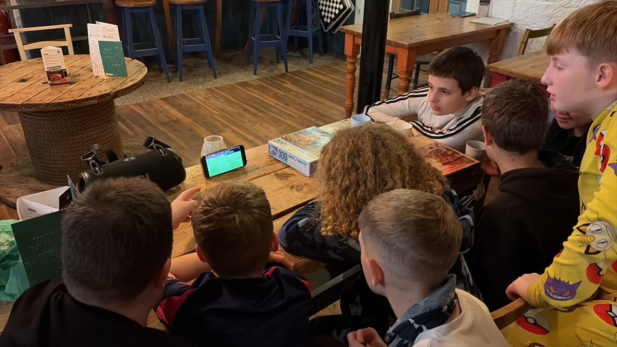 Candleby Lane tweet media