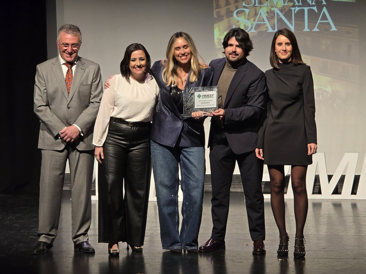 El president <a href="/vmaritorres/">Vicente Marí Torres</a> ha clausurat els Premis <a href="/PIMEEF/">Petita i Mitjana Empresa d'Eivissa i Formentera</a> 2025, destacant el paper essencial del teixit empresarial en la vida econòmica i social d’Eivissa.

Enhorabona a tots els premiats i a la PIMEEF per l’organització!

➕️ info: conselldeivissa.es/actualitat/not…