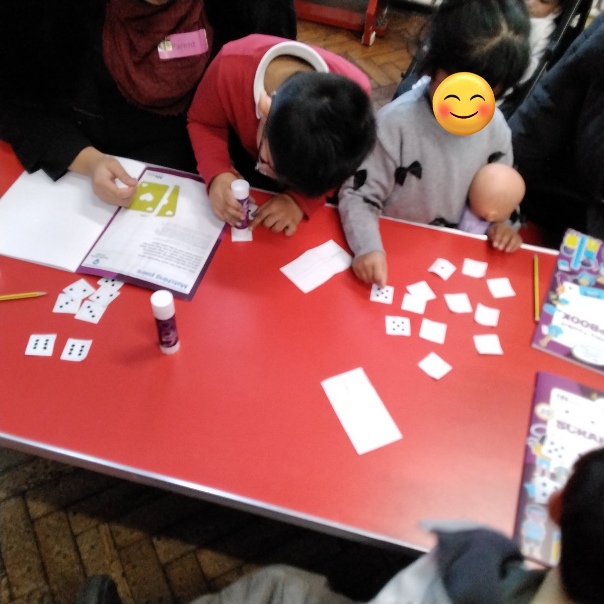 LeighPrimary's tweet image. Thank to our Nursery and Reception parents for attending our Help Your Child Love Maths workshop. It was lovely to see the children having fun with the matching sets game and exploring their Maths scrapbooks! #everydaymaths @Nat_Numeracy #memorymakers #parentworkshop