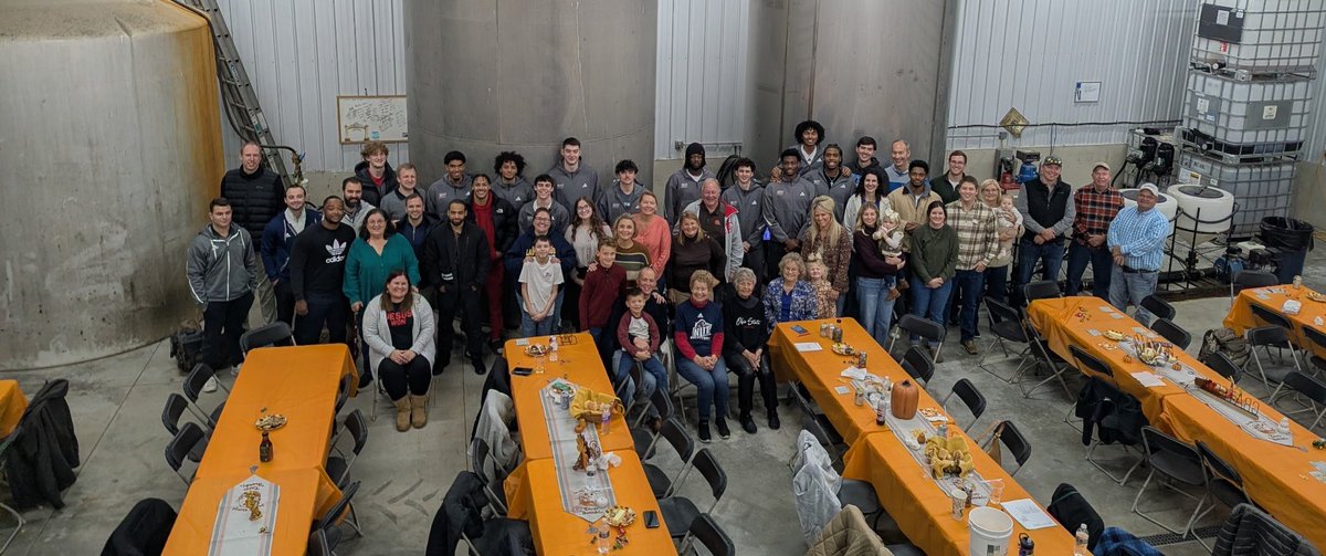 NJITHoops's tweet image. Huge thank you to the Scherler Family for giving us a warm welcome this Thanksgiving!

#UNITY | #RollTech⚔️