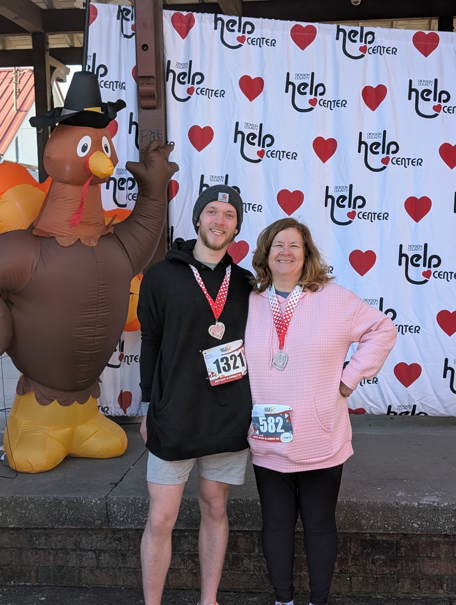 JP &amp; I participated in the Give &amp; Gobble Thanksgiving Race

✔️ 1 mile fun run for me
✔️ 5K for JP