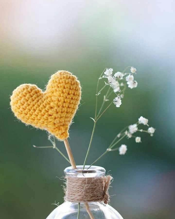 حاملة المسك tweet media