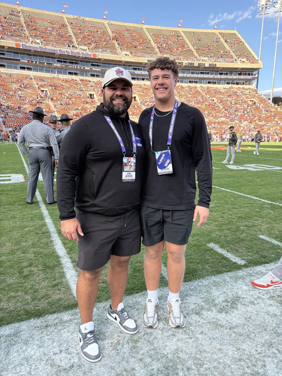 BoazkBenson's tweet image. Over 24 hours in the car. Flat tires in Memphis. Thank you 🙏🏽 @BensonKirk for the man trip! What a day @ClemsonFB thank you @CoachEason1 and staff! “I will give thanks to the Lord with my whole heart; I will recount all of your wonderful deeds.”
Psalm 9:1 ESV