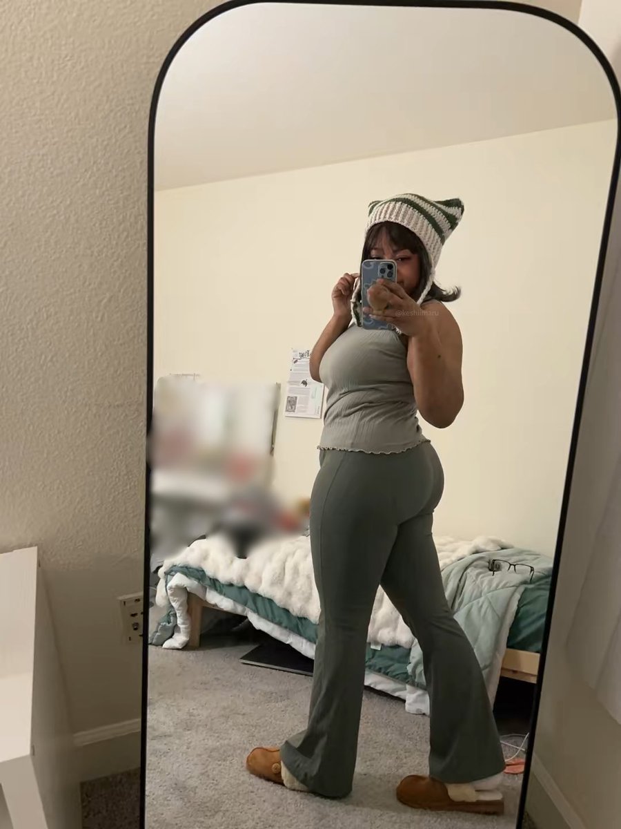 GUYS, DONT WORRY, THANKSGIVING IS SAVED. I BROUGHT THE YAMS ᕙ( •̀ ᗜ •́ )ᕗ