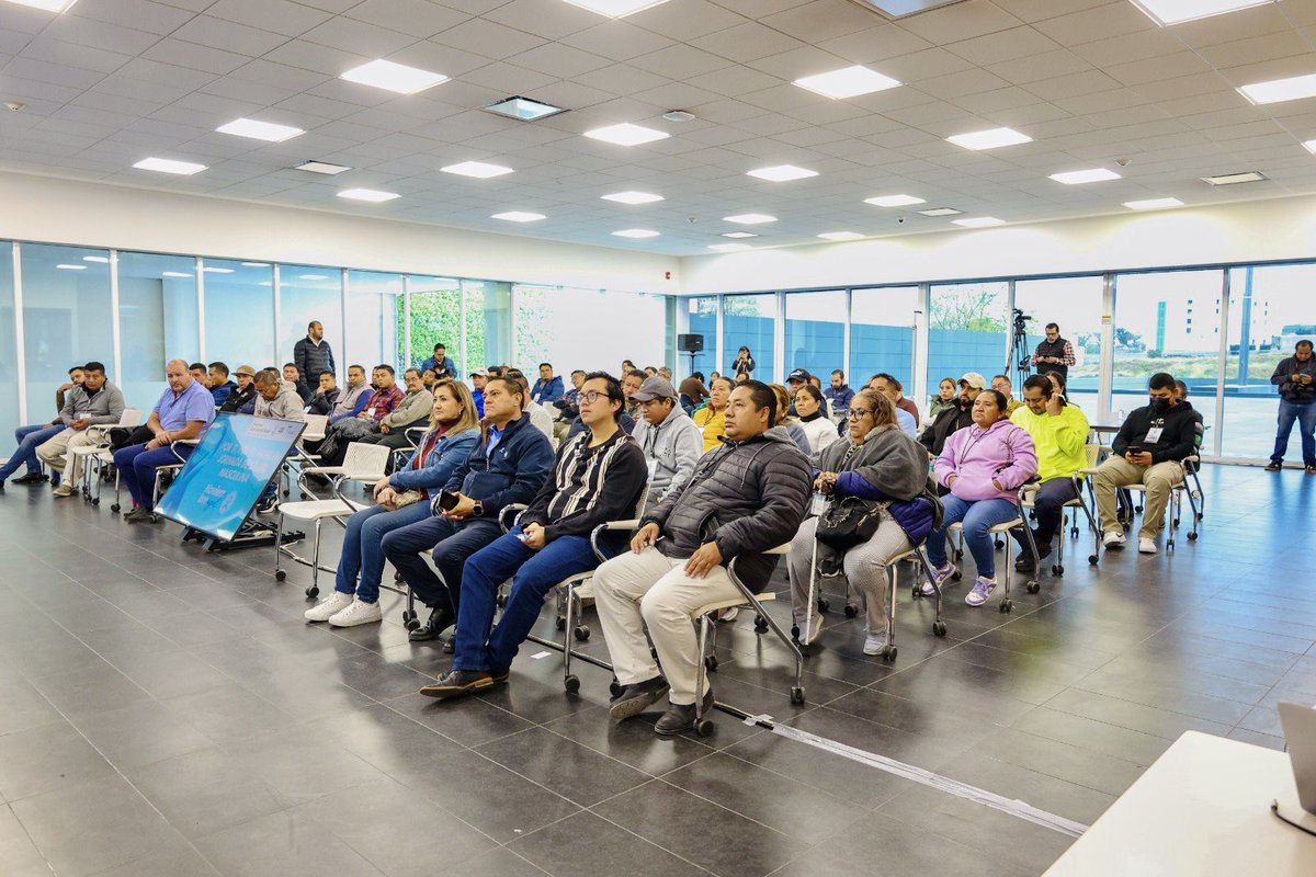 diputadavero's tweet photo. Por ti, por tu familia: Jornada de Salud Masculina – #NoviembreAzul 💙🩺 

Hoy llevamos a cabo en la Legislatura la jornada “Por ti, por tu familia”, un espacio dedicado a la prevención, la detección temprana y el cuidado de la salud masculina. 🙋‍♂️ https://t.co/nXu0GuHO9a
