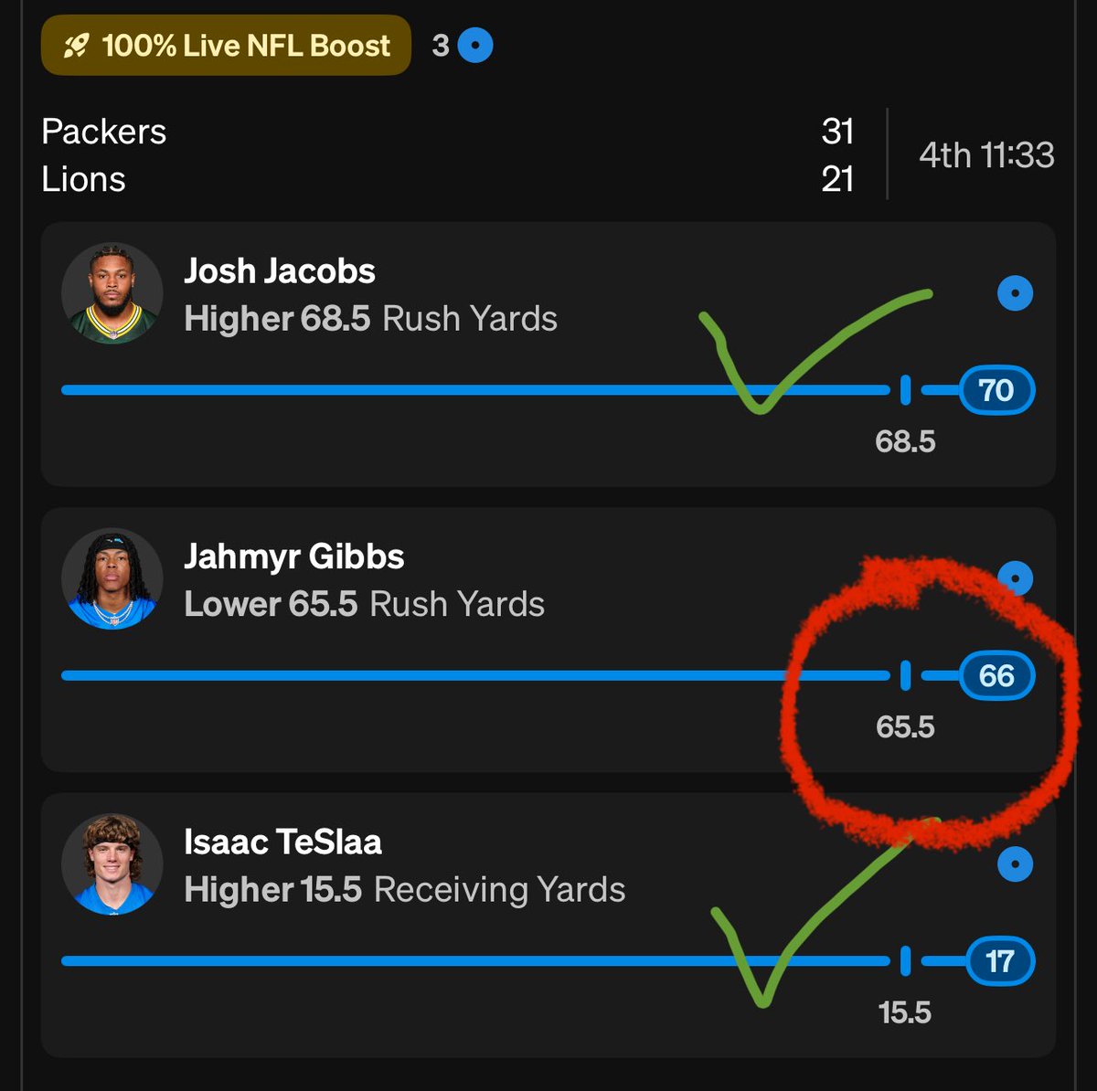 HunnitLocks's tweet image. Worst thanksgiving ever?